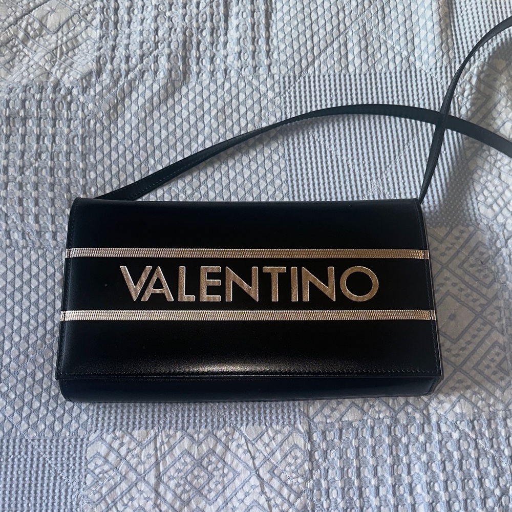 100% Authentic Valentino Bag— Lena Lavoro Leather Shoulder Bag